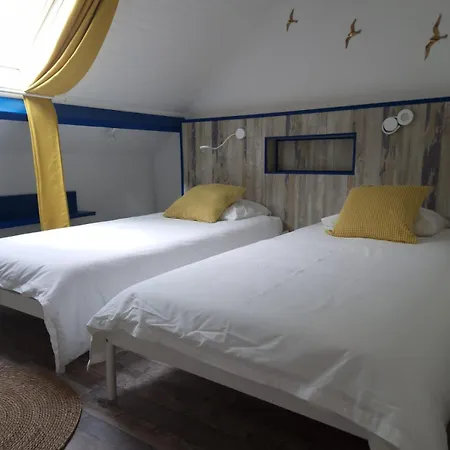 La Maison Bleue * Sainte-Genevieve-les-Gasny